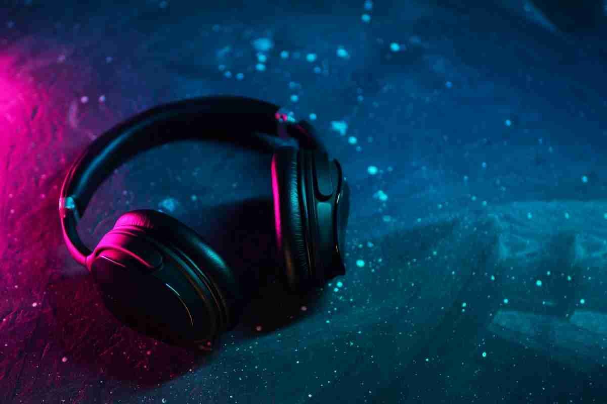 Picture: Over-Ear Headphones