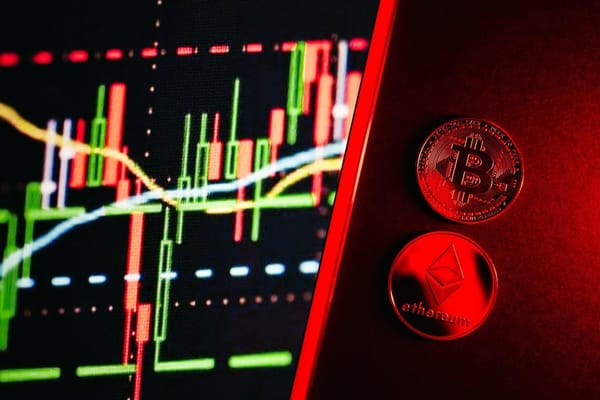 light dark laptop technology