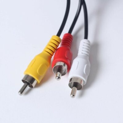 Picture: RCA cable comes in yellow, red, and white